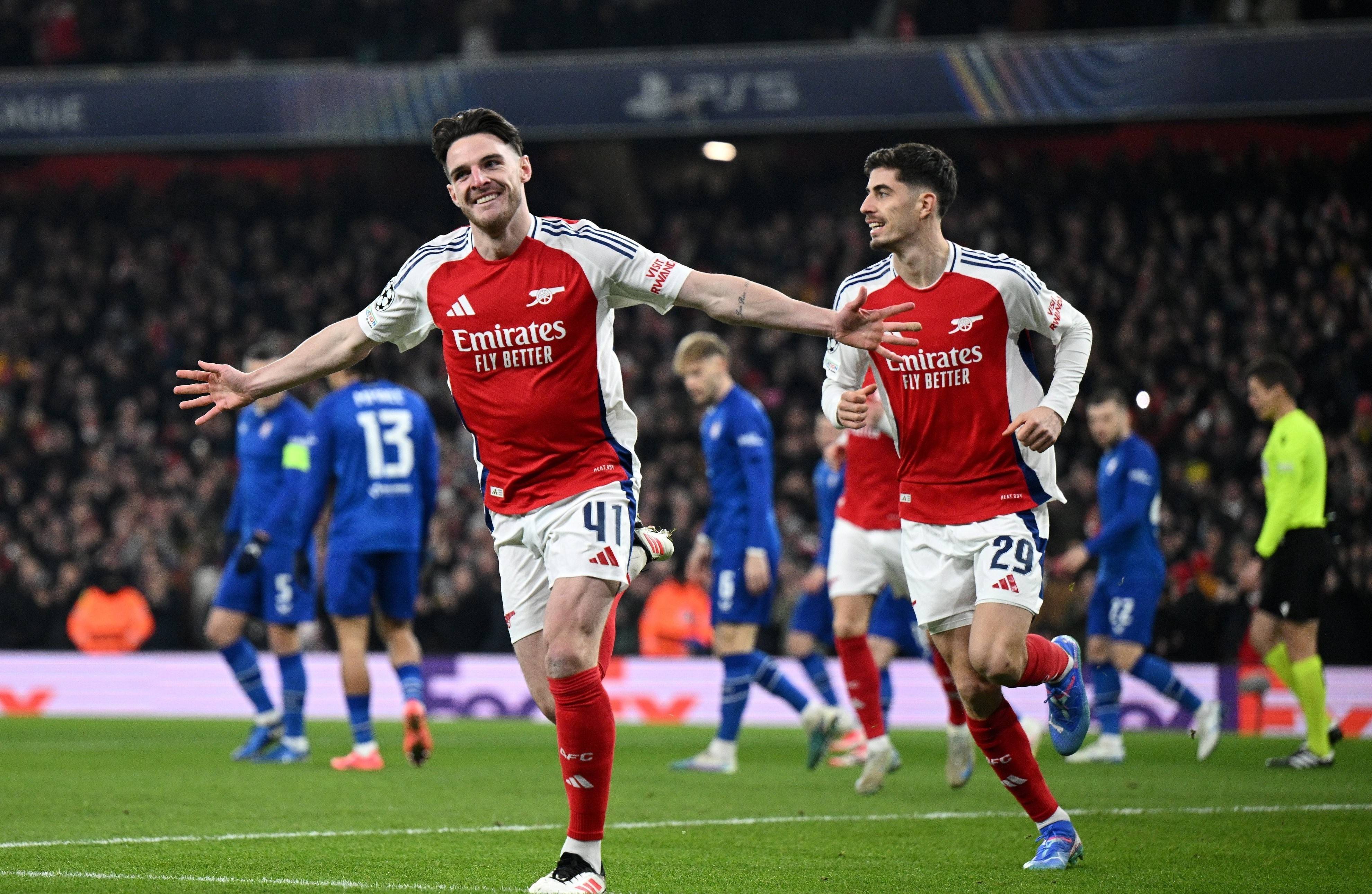 莱万多夫斯基在老鹰比赛中关键助攻，势不可挡引发热议！